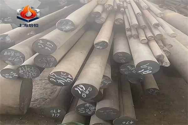 成排圆棒料